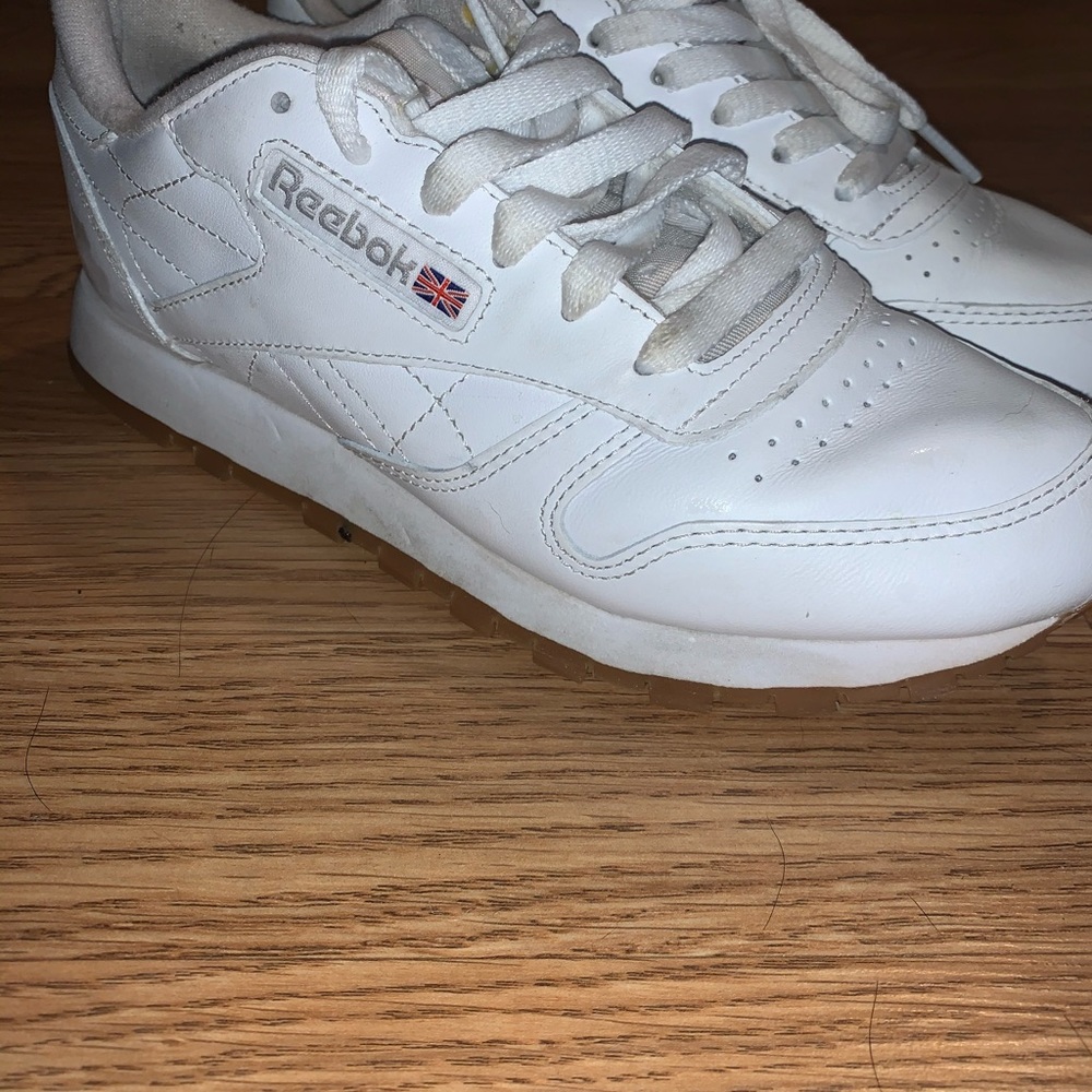white reebok classics